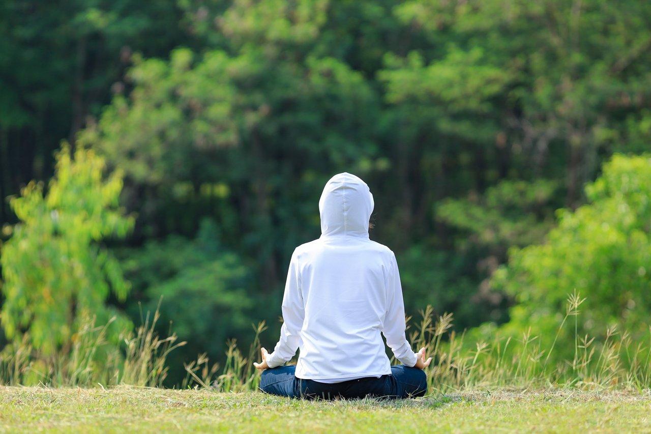 Intégrer la méditation au quotidien pour réduire efficacement le stress