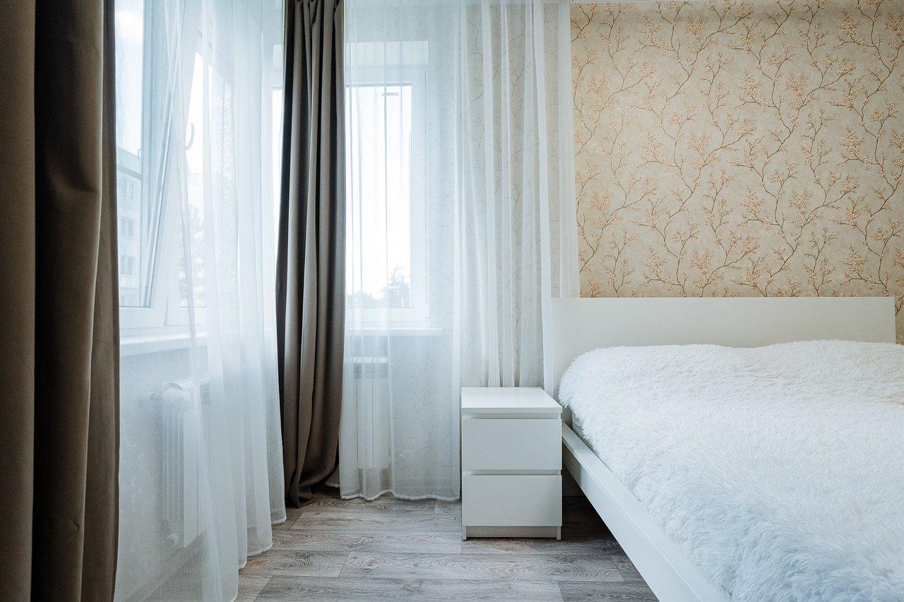 Isolation phonique chambre parentale sans travaux lourds sous 500€ : stratégies efficaces